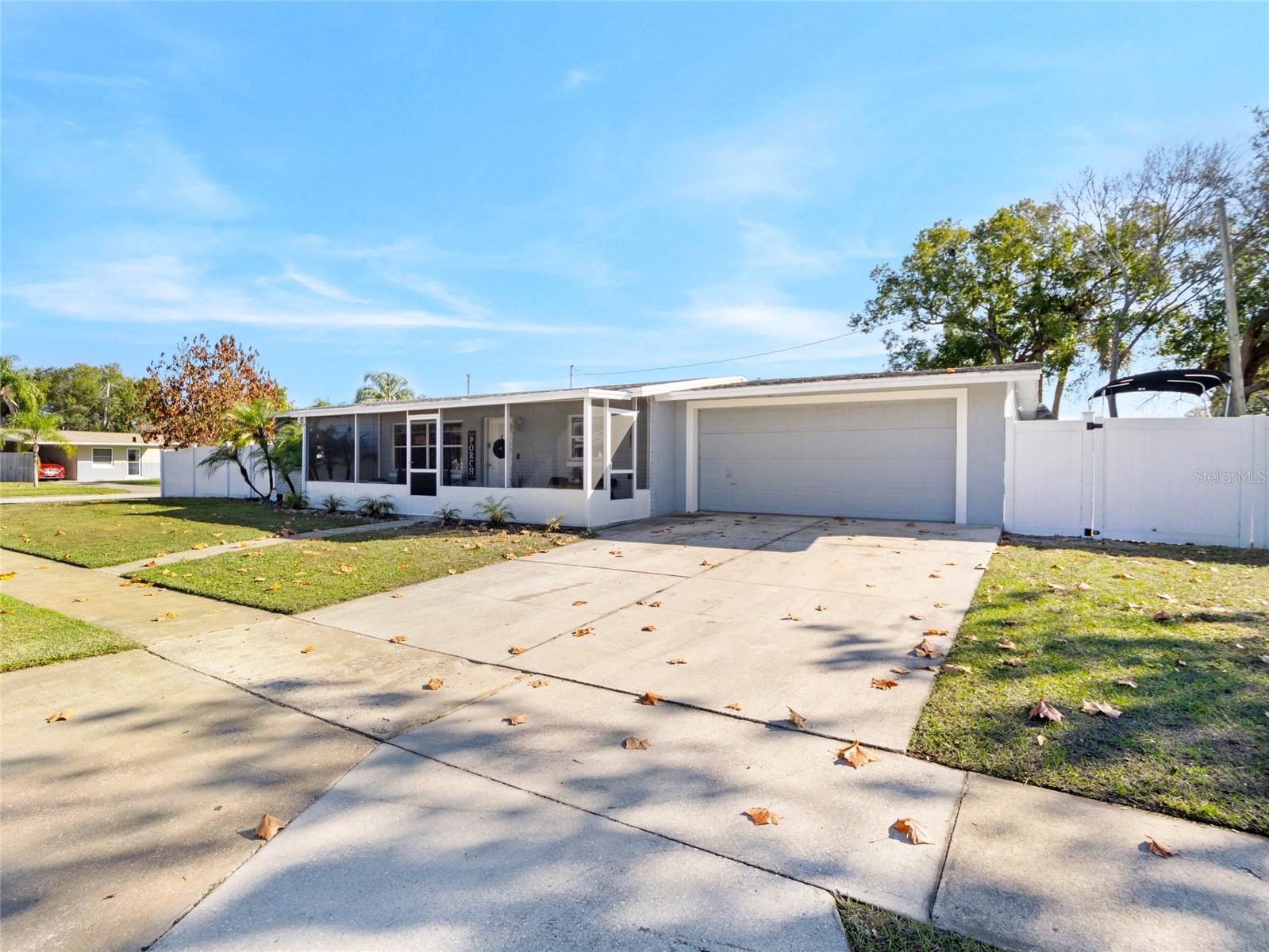 Image 27 of 36 For 1135 Crescent Drive