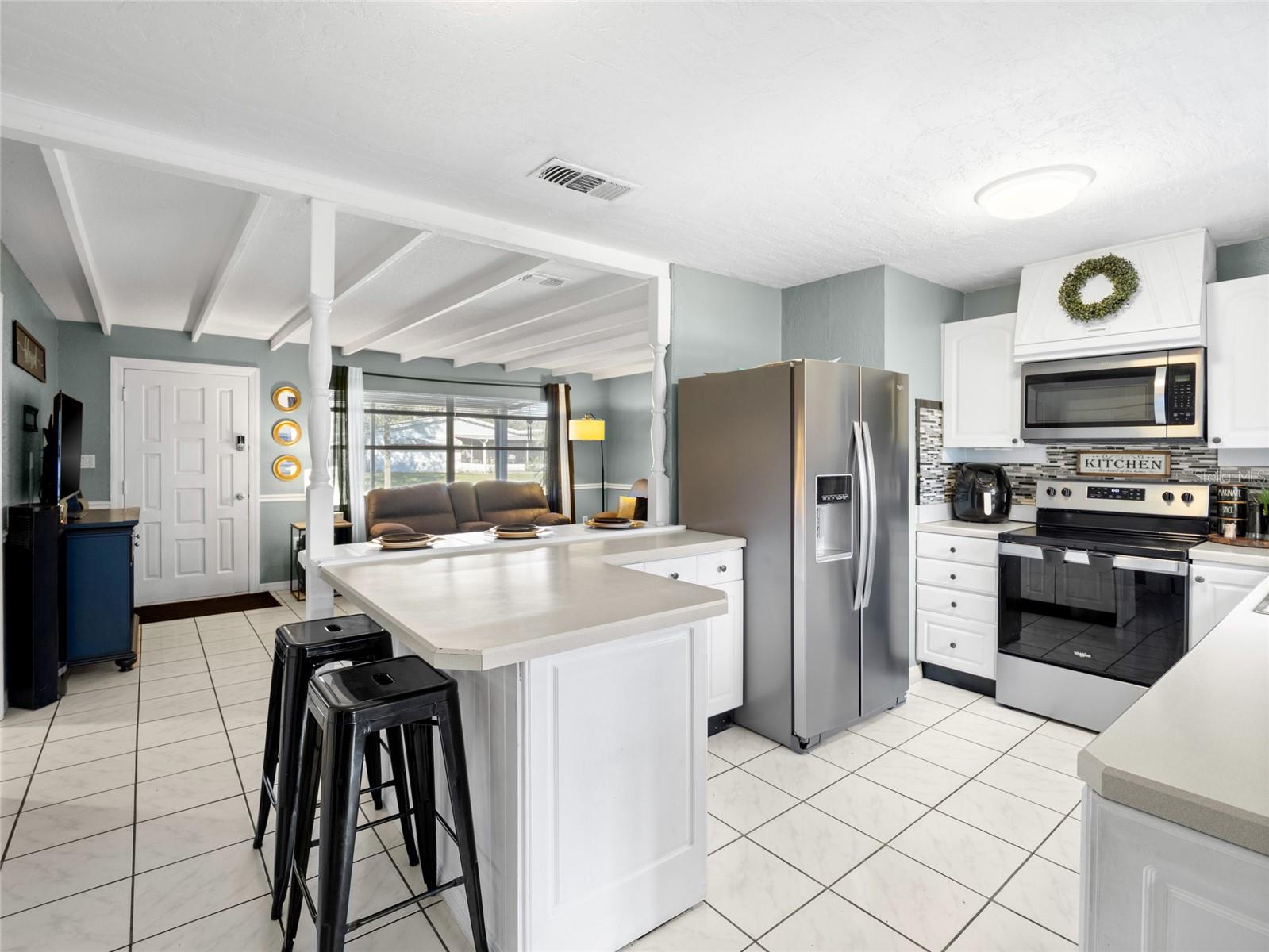 Image 6 of 36 For 1135 Crescent Drive