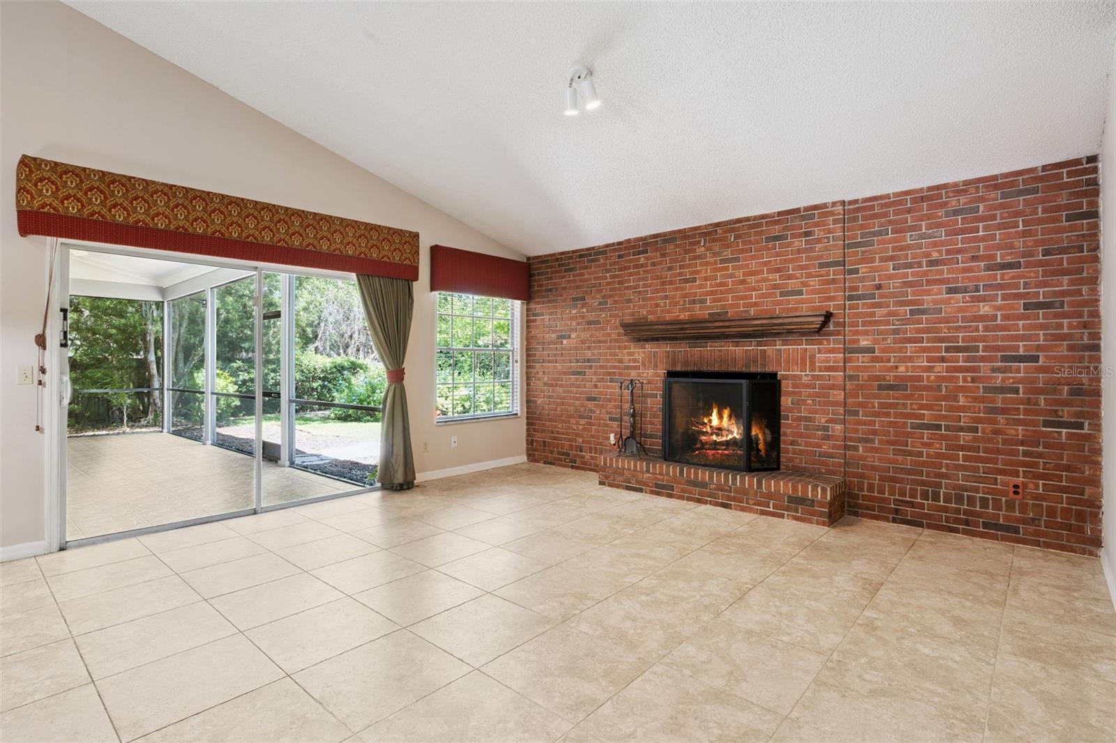 Image 10 of 66 For 2615 Gilsom Court