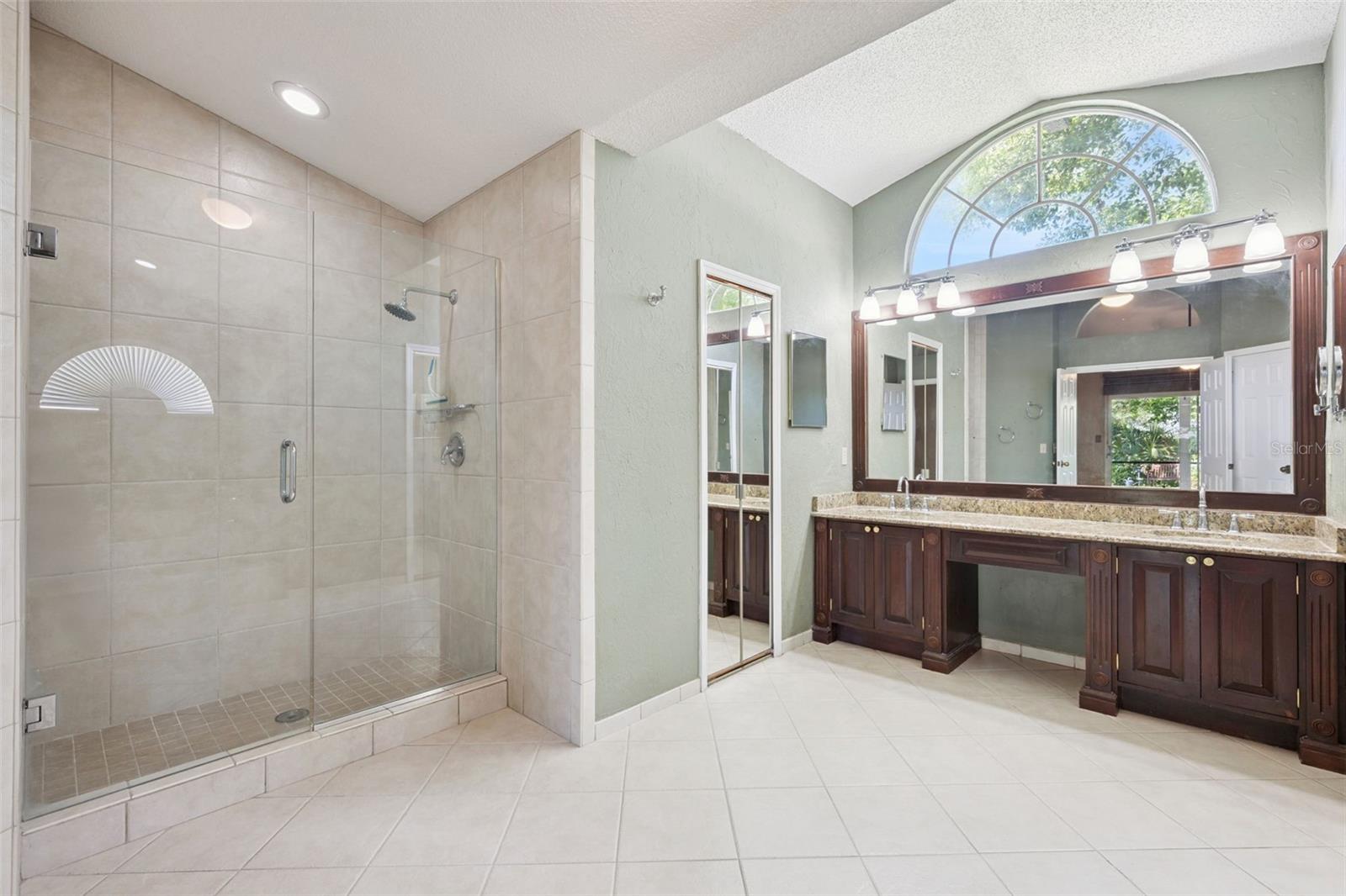 Image 20 of 66 For 2615 Gilsom Court