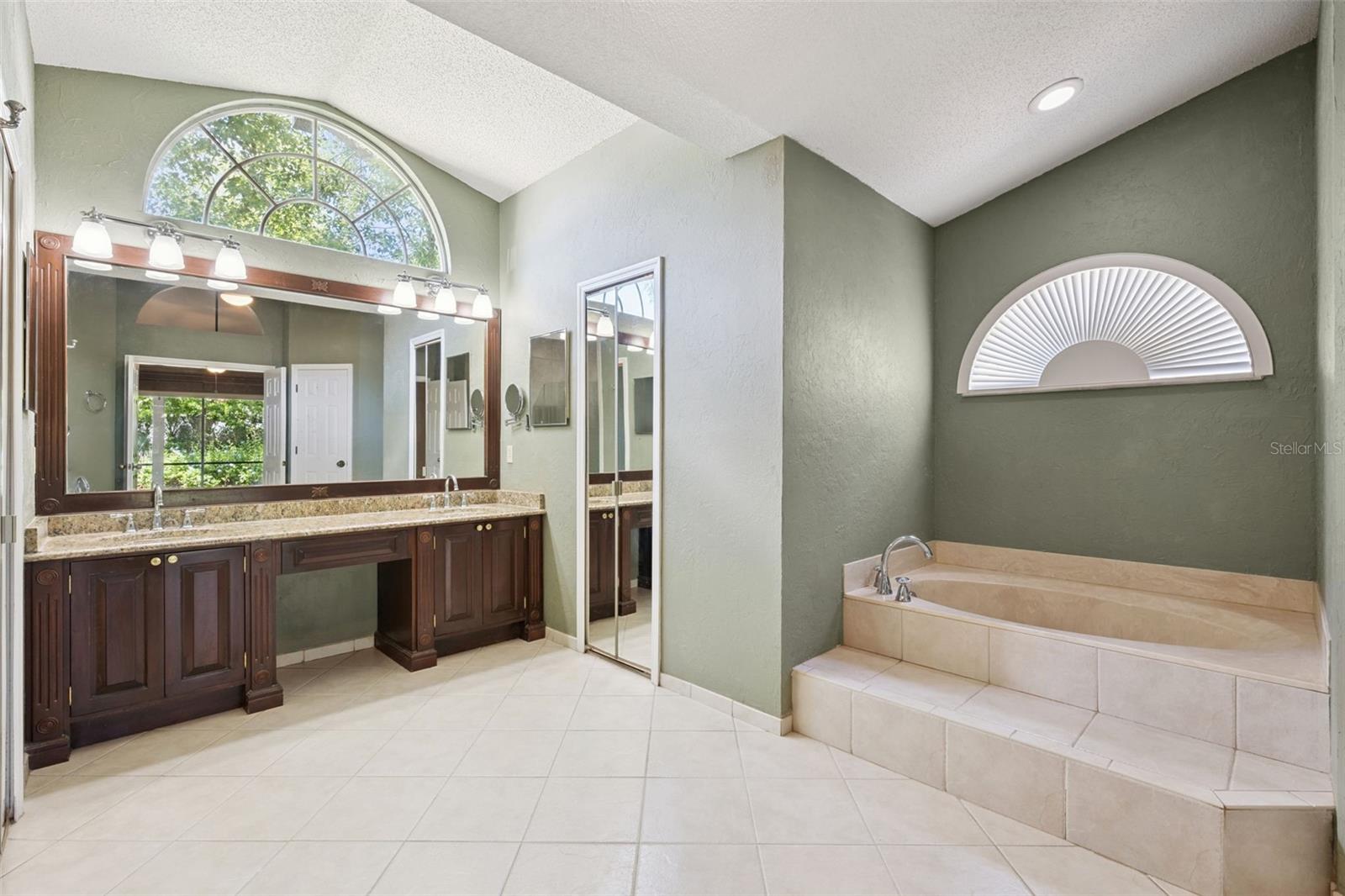 Image 21 of 66 For 2615 Gilsom Court