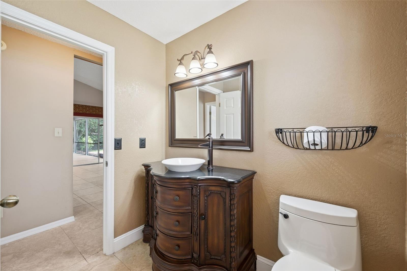 Image 29 of 66 For 2615 Gilsom Court