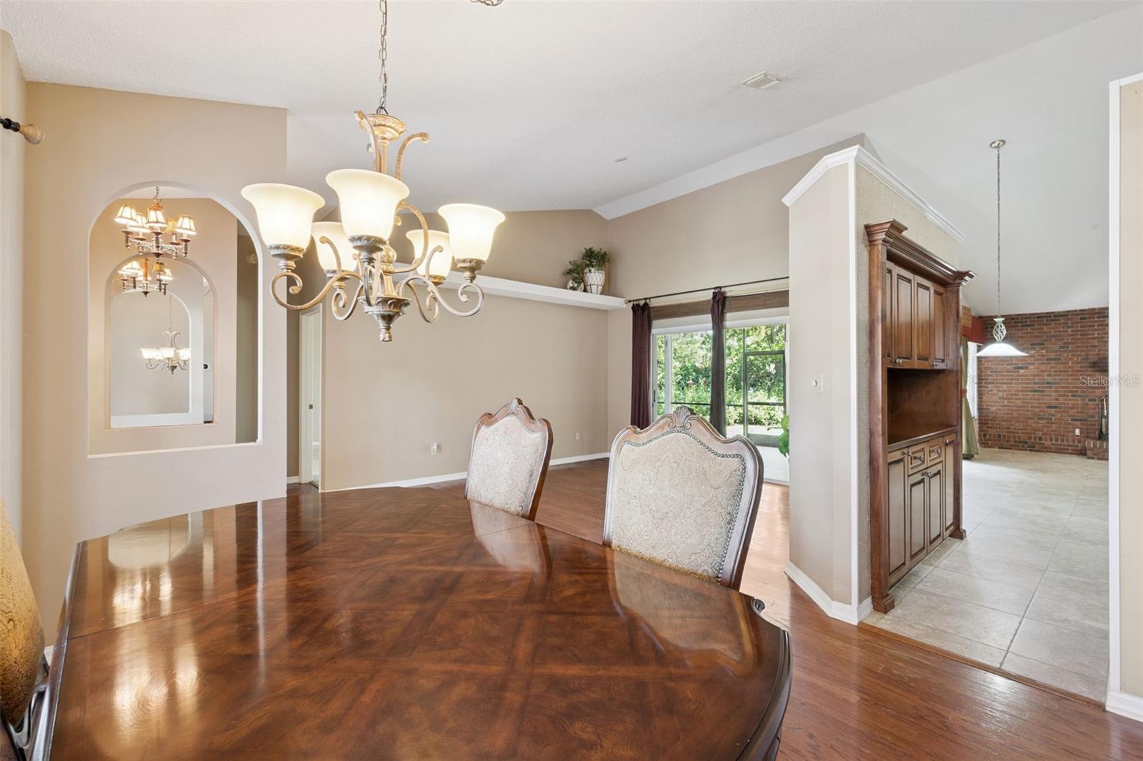 Image 8 of 66 For 2615 Gilsom Court