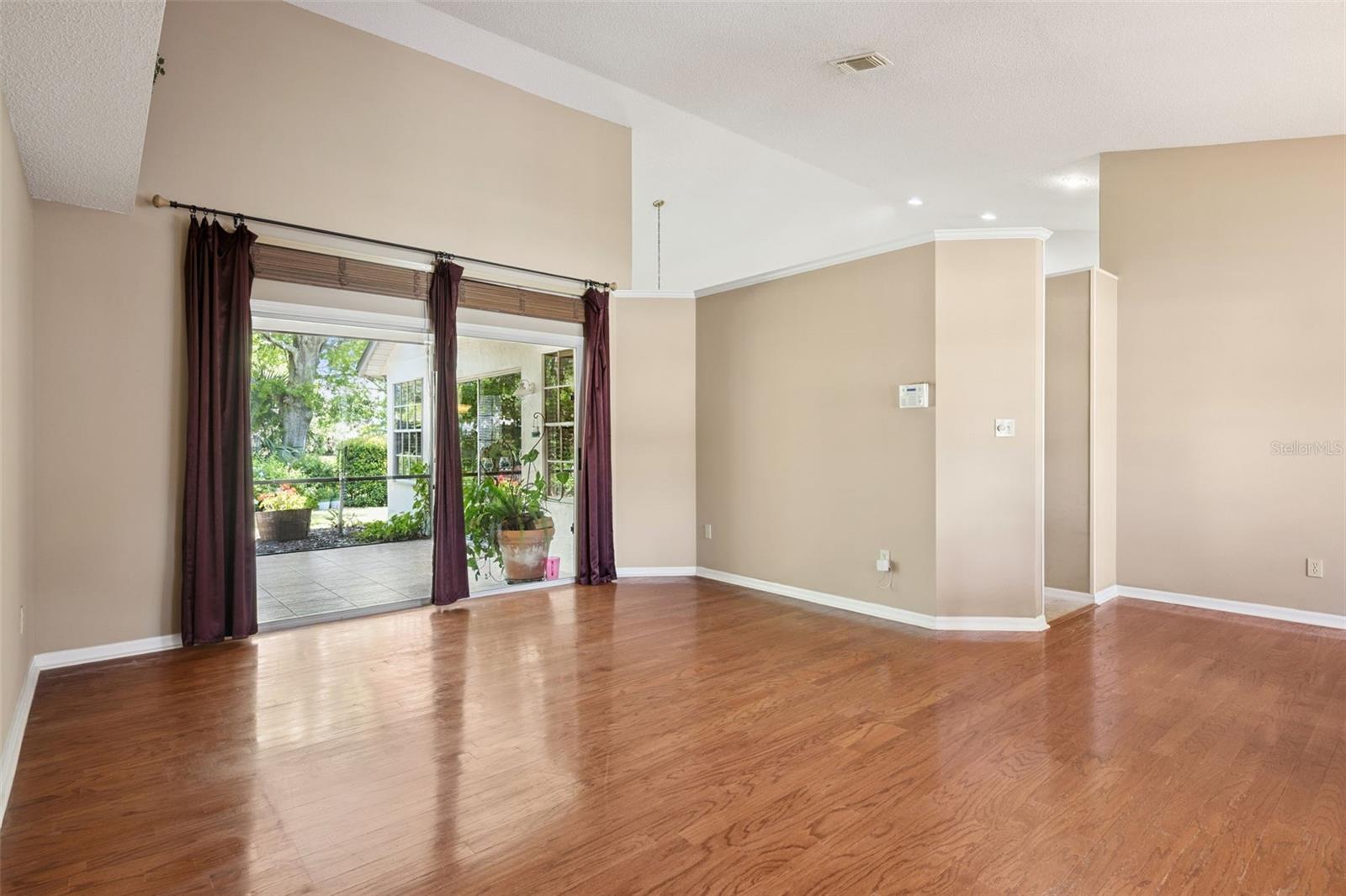 Image 9 of 66 For 2615 Gilsom Court