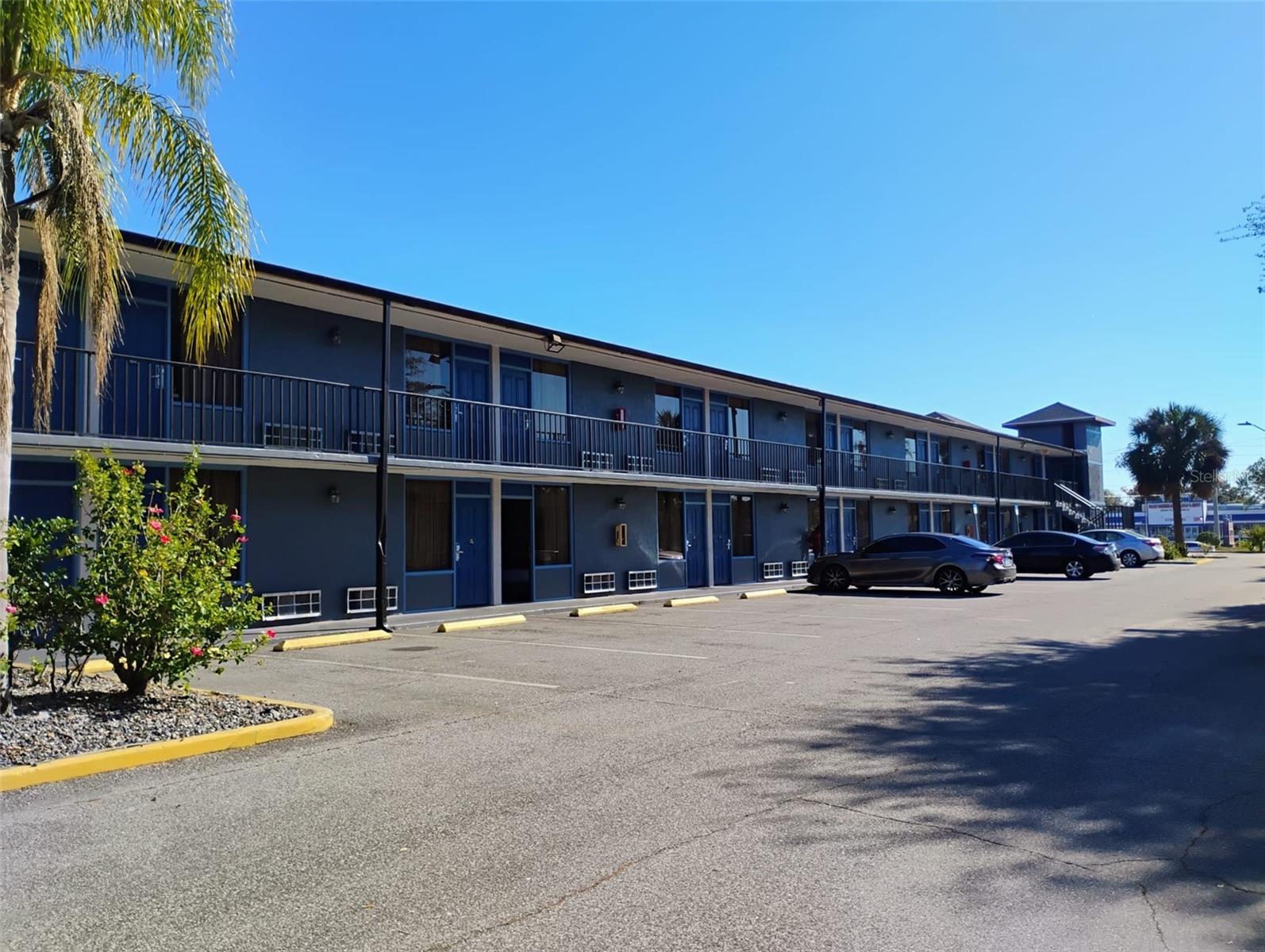 Image 3 of 10 For 4125 Vine Street