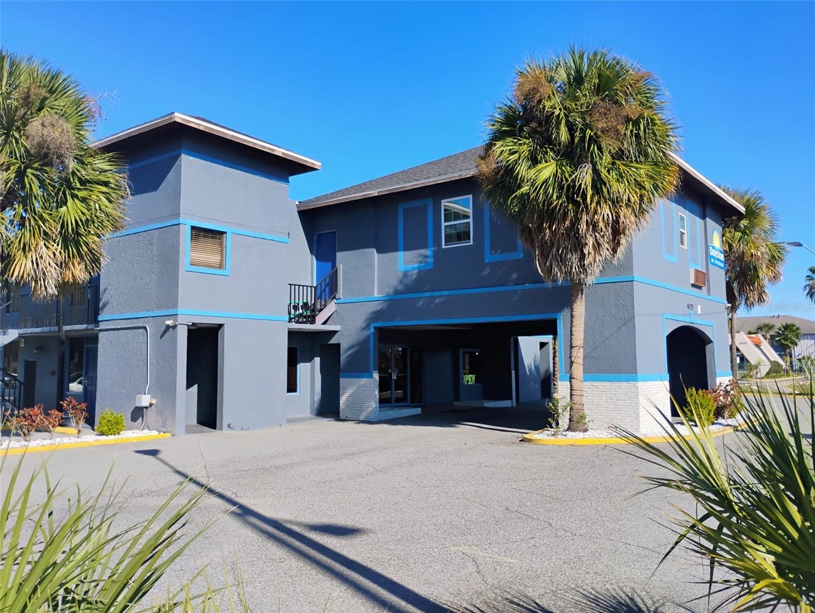 Image 8 of 10 For 4125 Vine Street