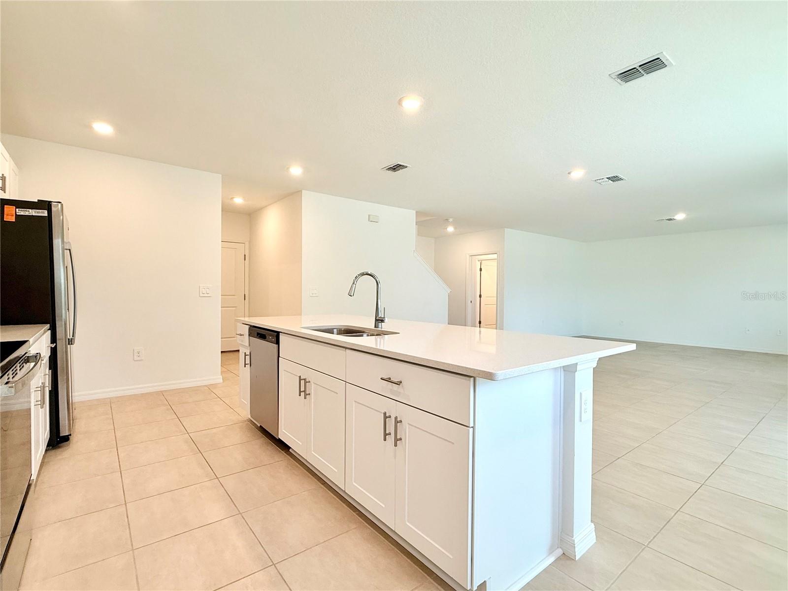 Image 11 of 41 For 646 Teviot Road