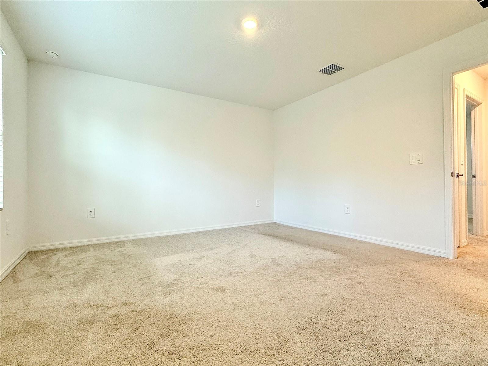 Image 27 of 41 For 646 Teviot Road