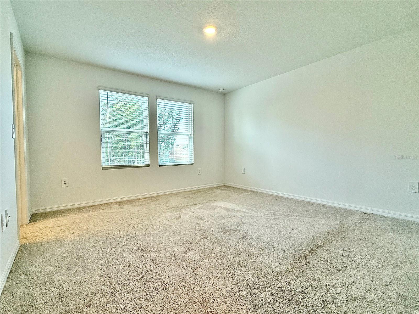 Image 28 of 41 For 646 Teviot Road