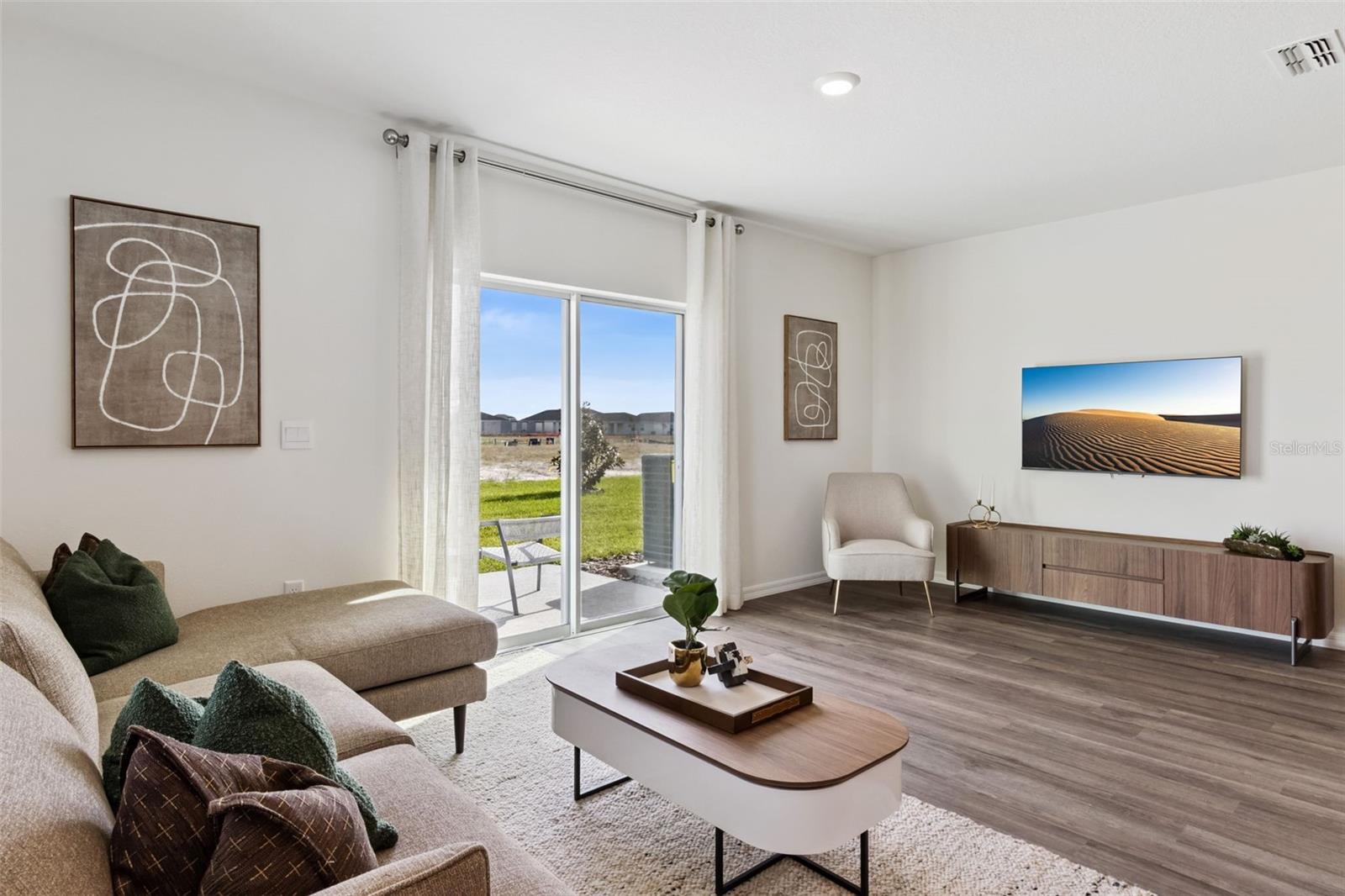 Image 13 of 30 For 1418 Ironbark Bend