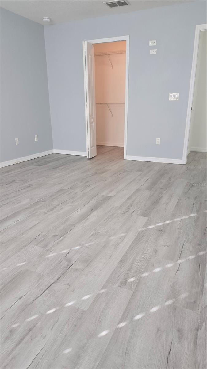 Image 18 of 31 For 6520 Windsor Lake Circle 6520