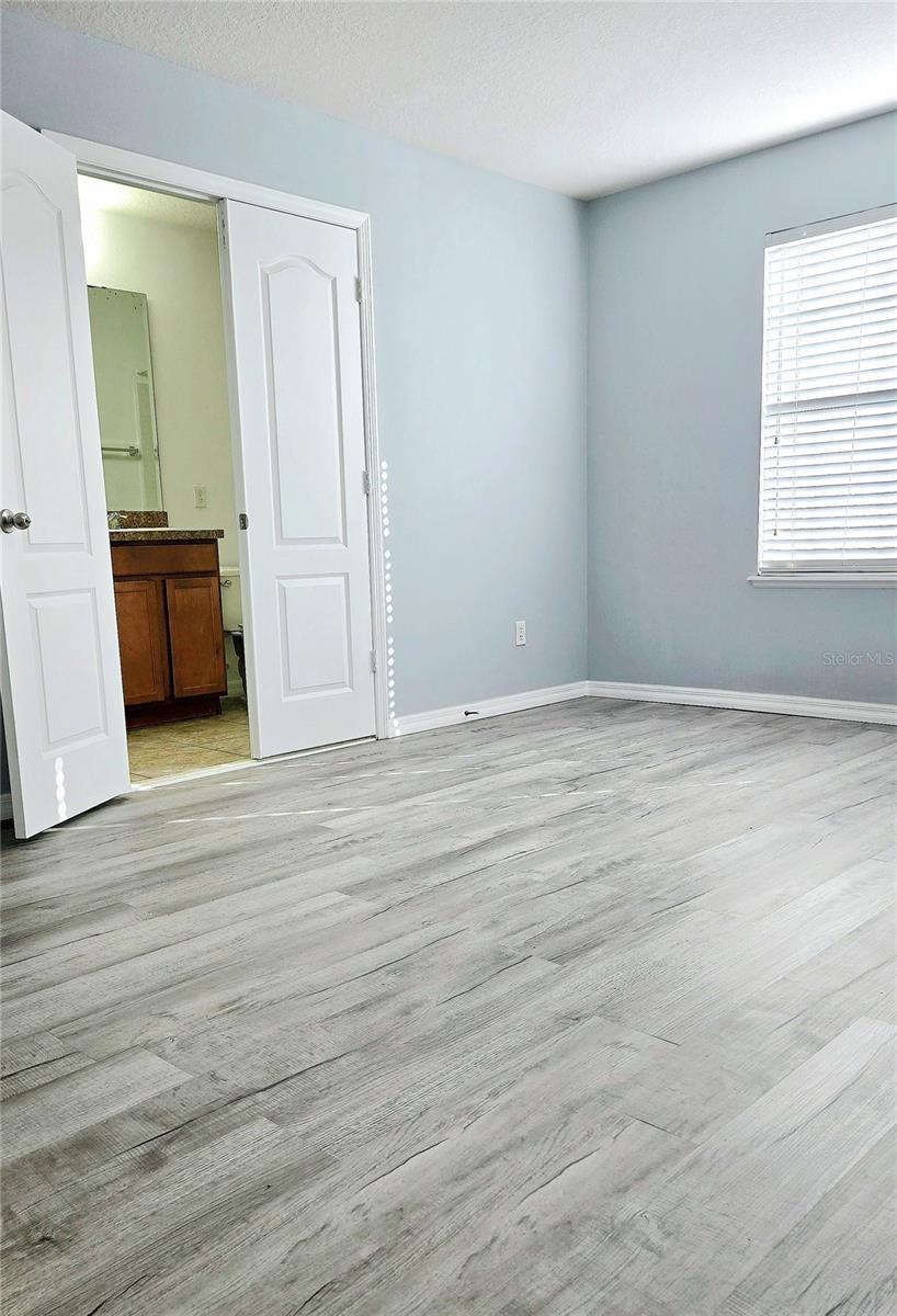 Image 19 of 31 For 6520 Windsor Lake Circle 6520