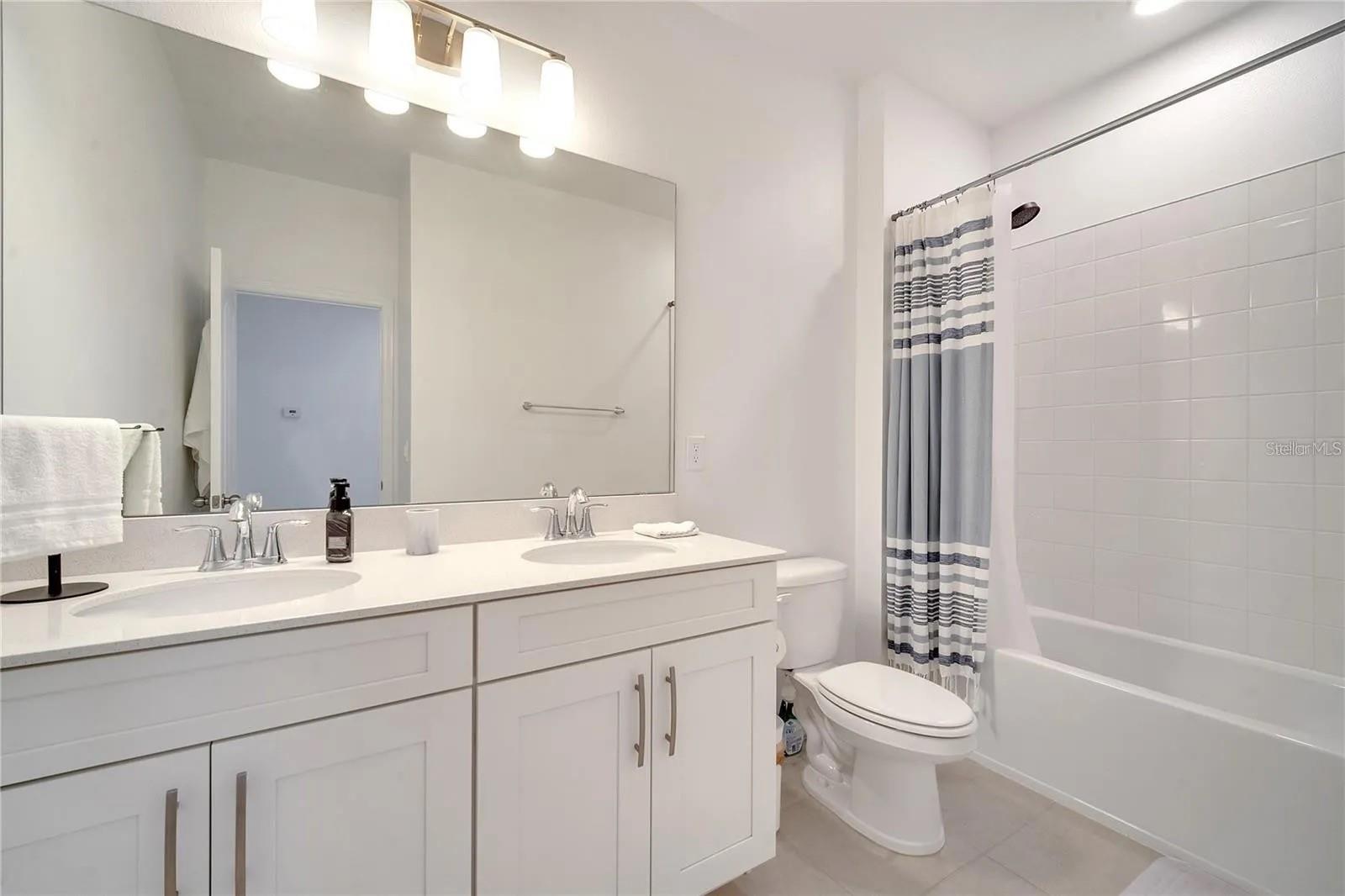 Image 26 of 44 For 13861 Lanyard Way