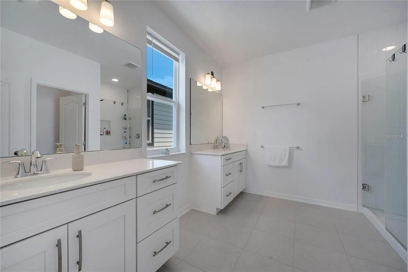 Image 34 of 44 For 13861 Lanyard Way