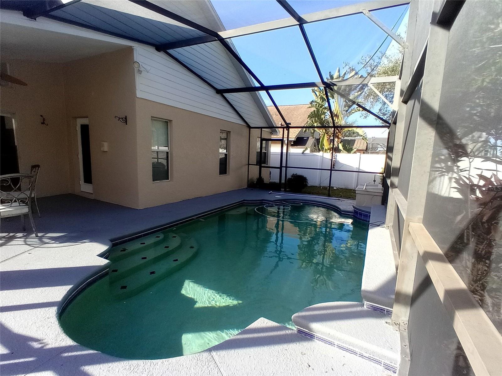 Image 3 of 17 For 10121 Doriath Circle