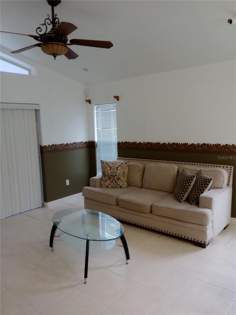 Image 9 of 17 For 10121 Doriath Circle