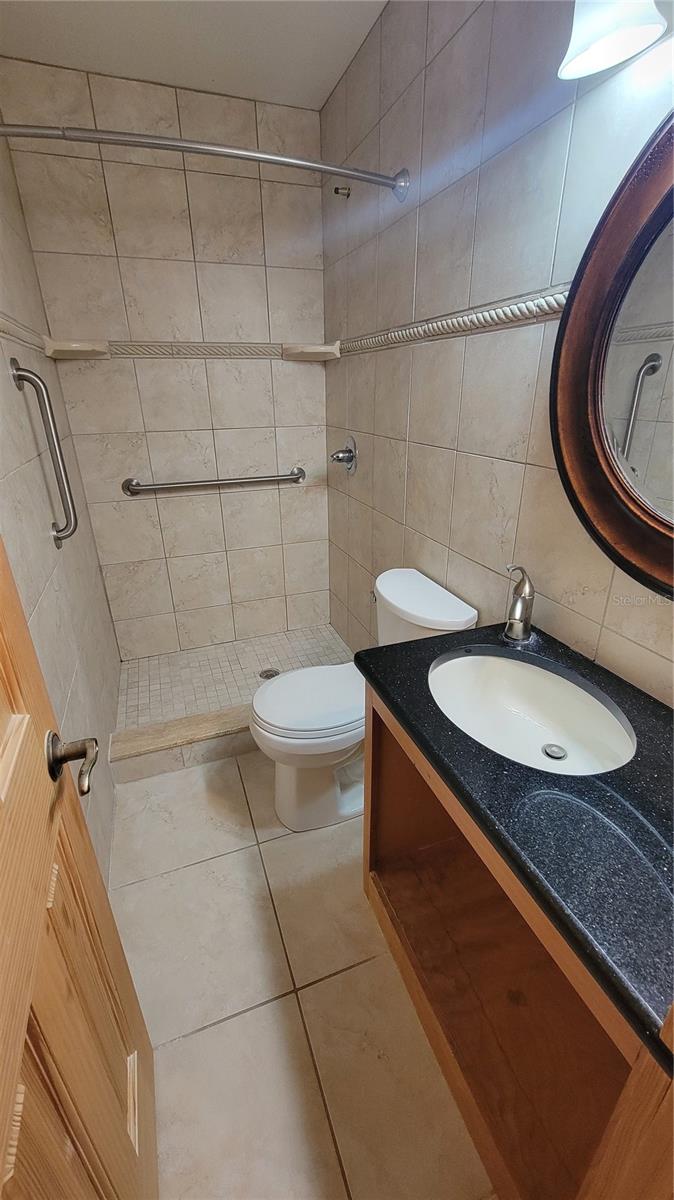 Image 14 of 19 For 1412 Cr 482n