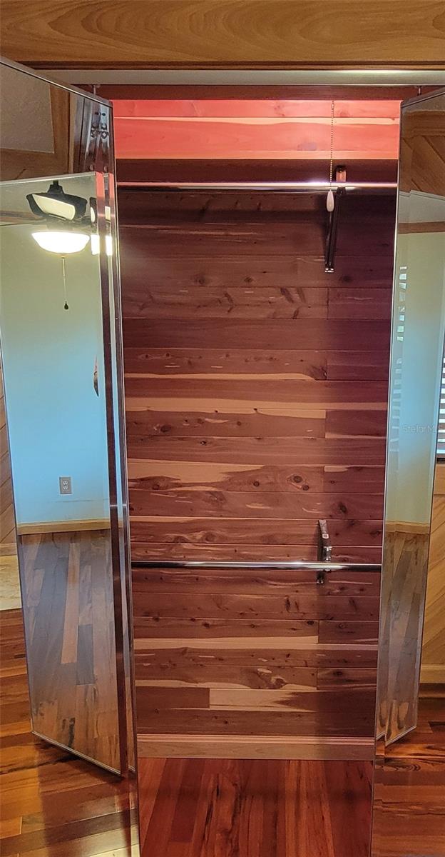 Image 9 of 19 For 1412 Cr 482n