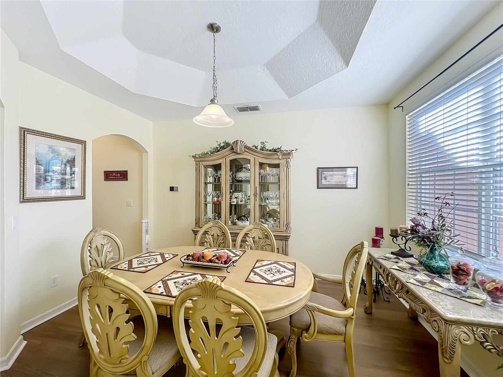 Image 10 of 54 For 10325 Mallard Landings Way