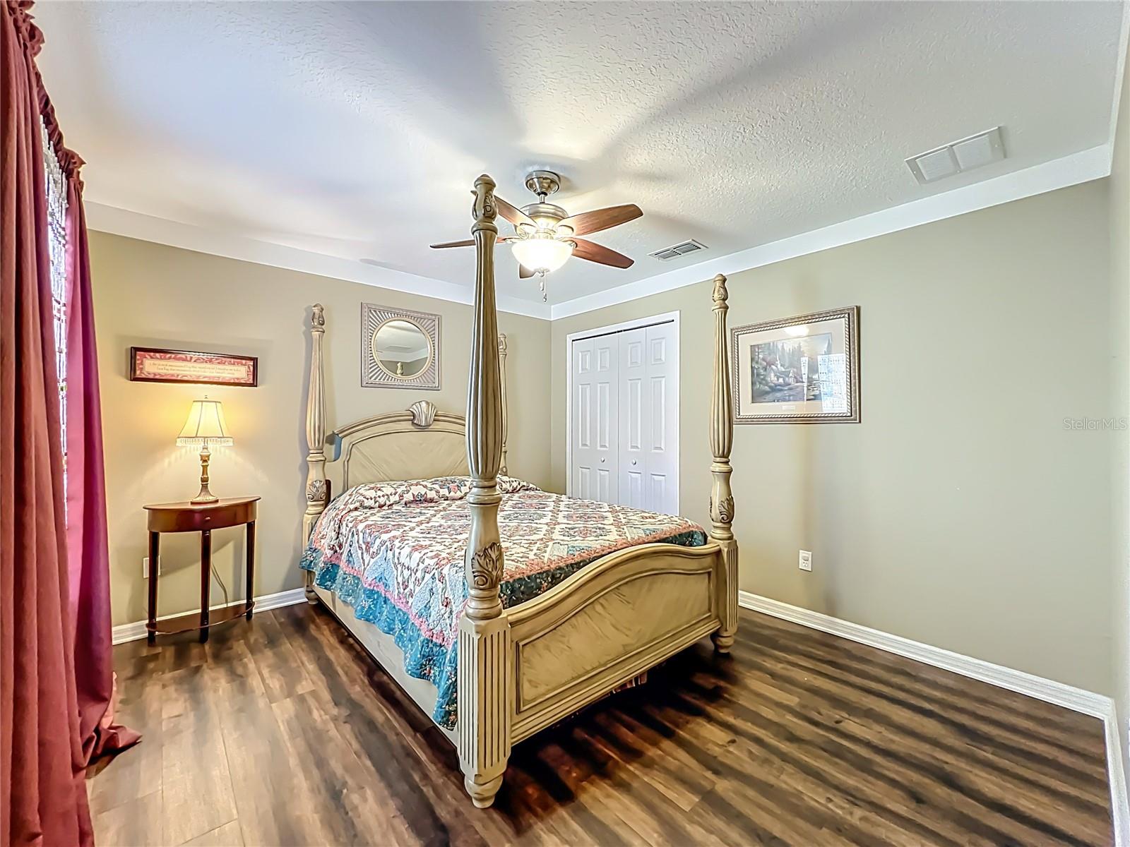 Image 36 of 54 For 10325 Mallard Landings Way