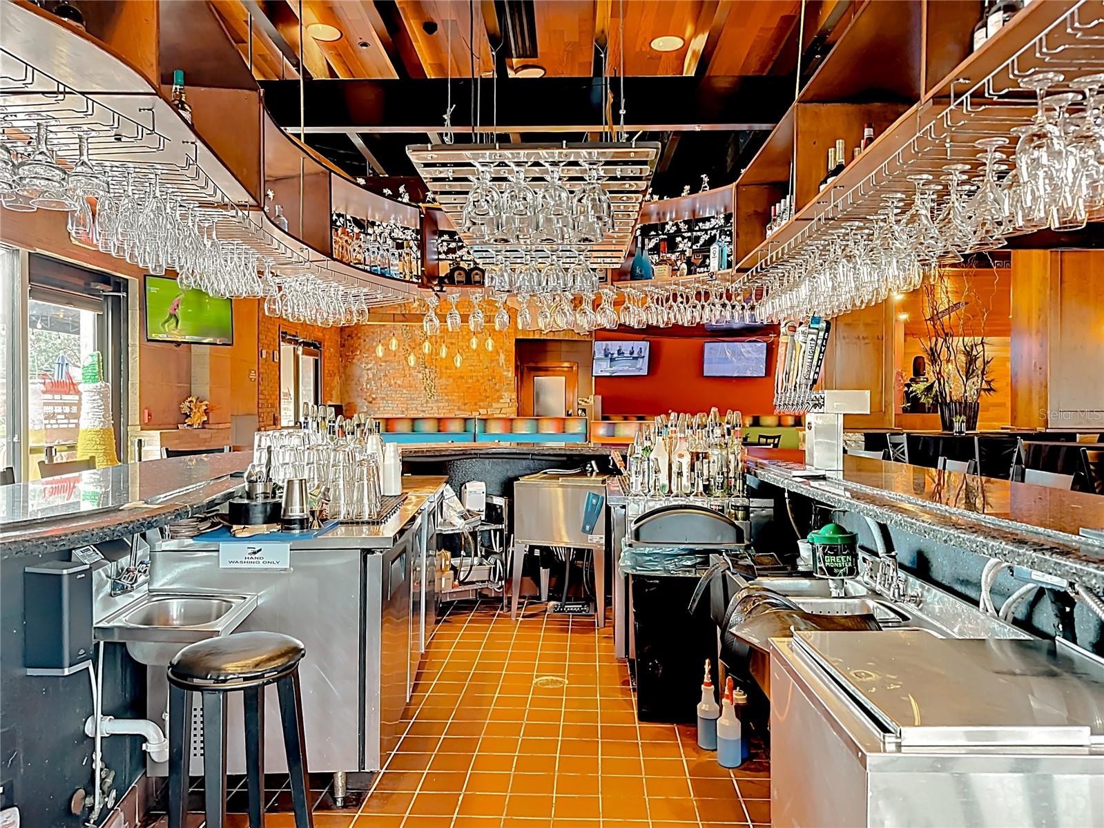 Image 10 of 46 For 6996 Piazza Grande Avenue 100