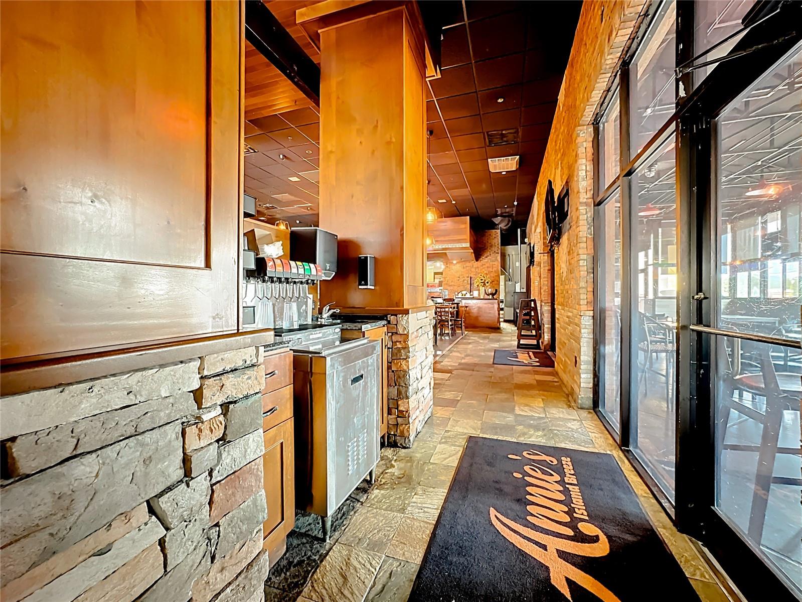 Image 14 of 46 For 6996 Piazza Grande Avenue 100