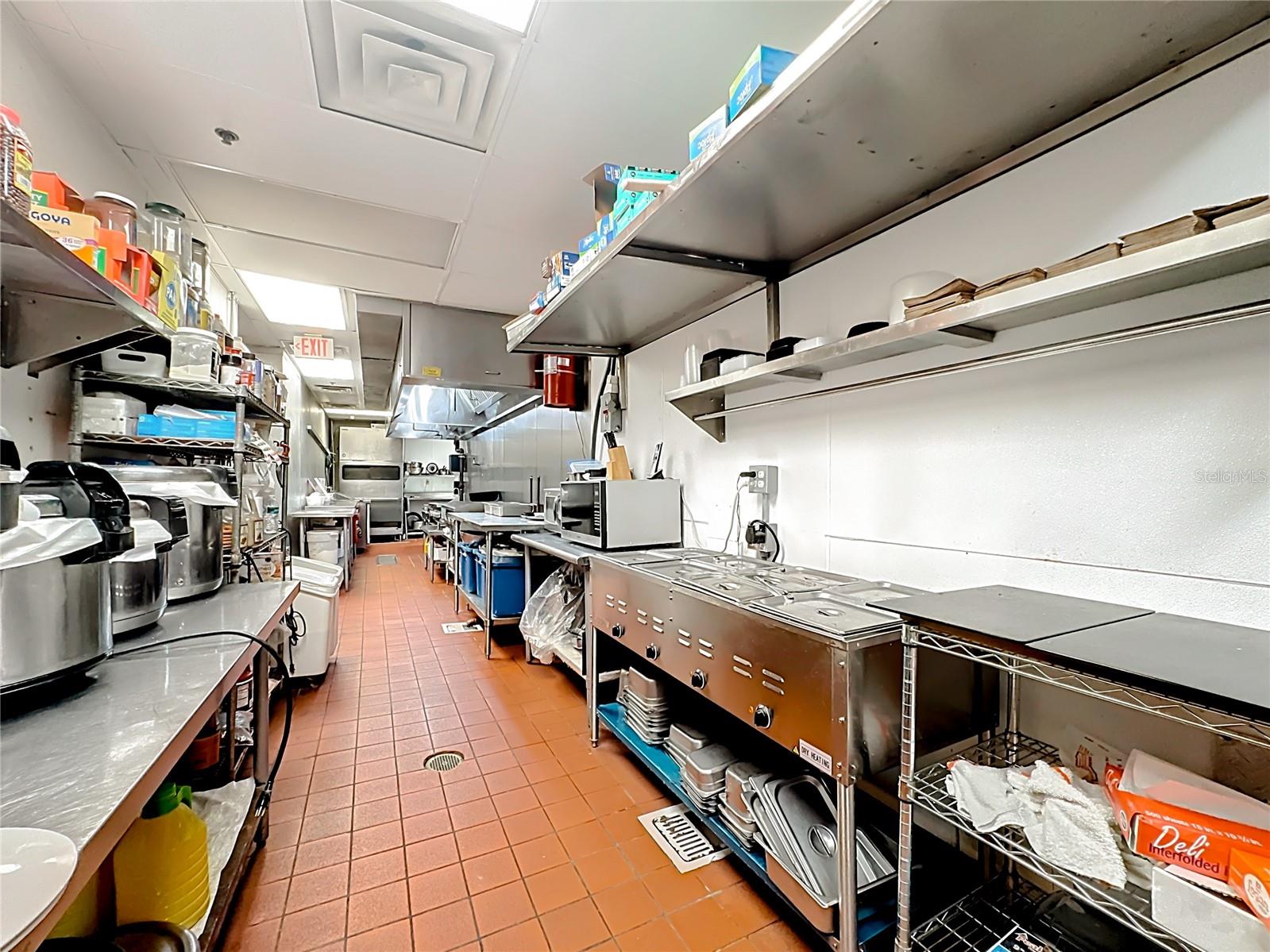 Image 16 of 46 For 6996 Piazza Grande Avenue 100