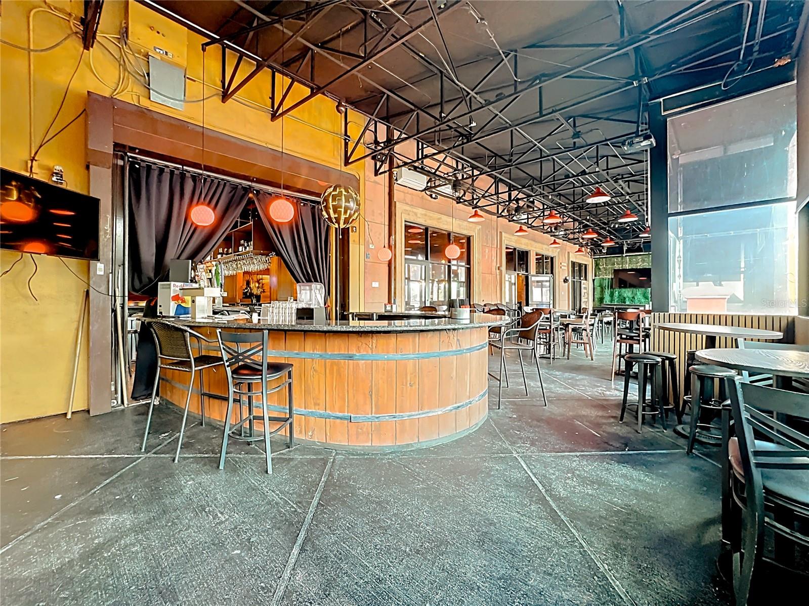 Image 25 of 46 For 6996 Piazza Grande Avenue 100