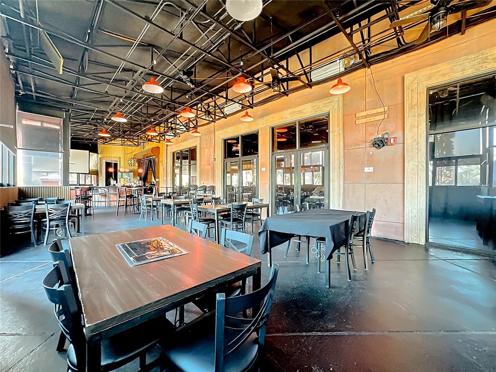 Image 27 of 46 For 6996 Piazza Grande Avenue 100