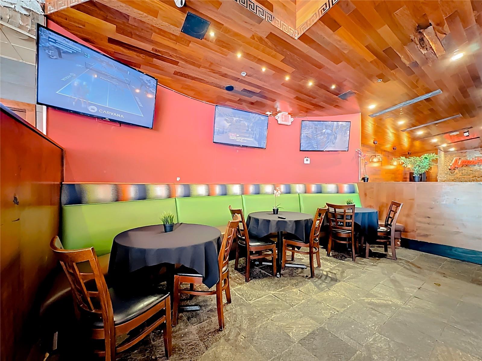 Image 31 of 46 For 6996 Piazza Grande Avenue 100