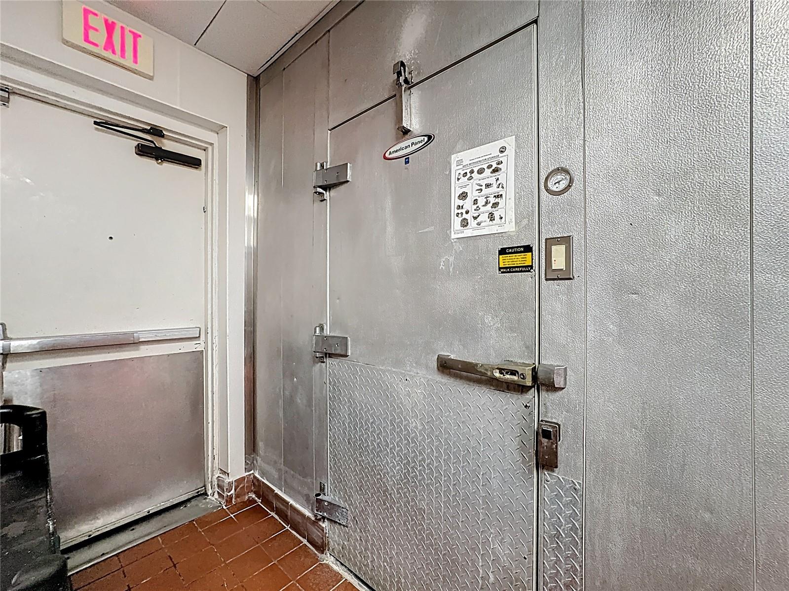 Image 35 of 46 For 6996 Piazza Grande Avenue 100