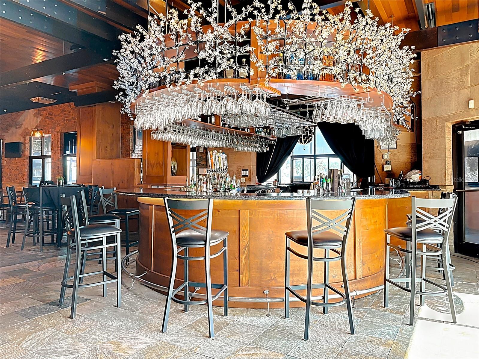 Image 7 of 46 For 6996 Piazza Grande Avenue 100