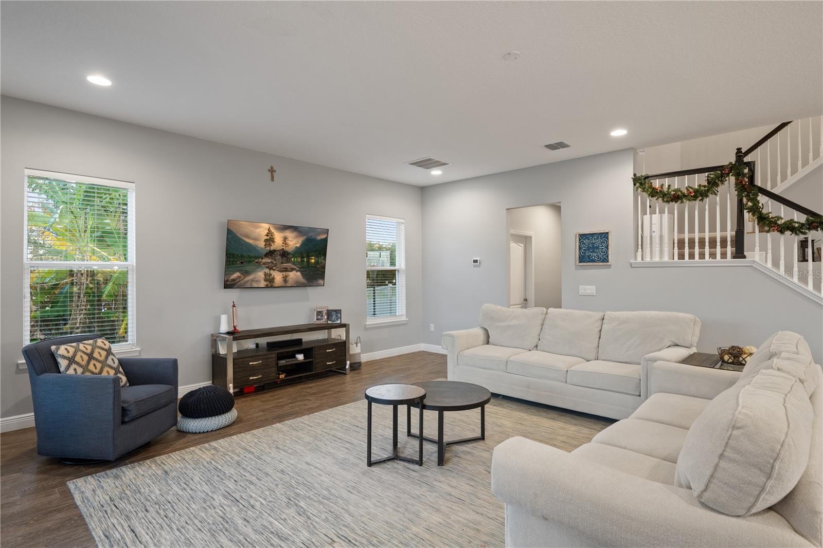 Image 10 of 32 For 15713 Sweet Limetta Drive