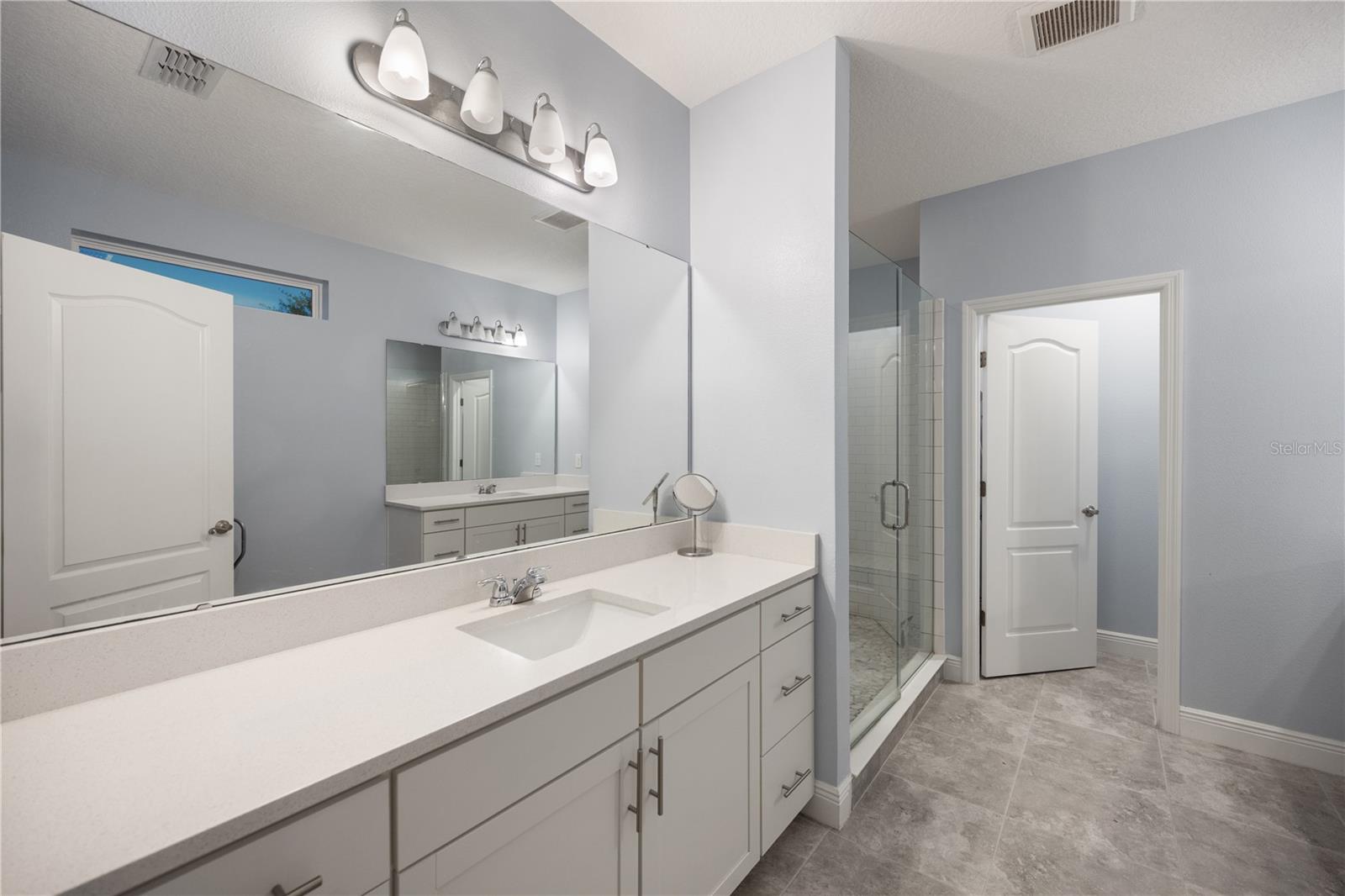 Image 19 of 32 For 15713 Sweet Limetta Drive