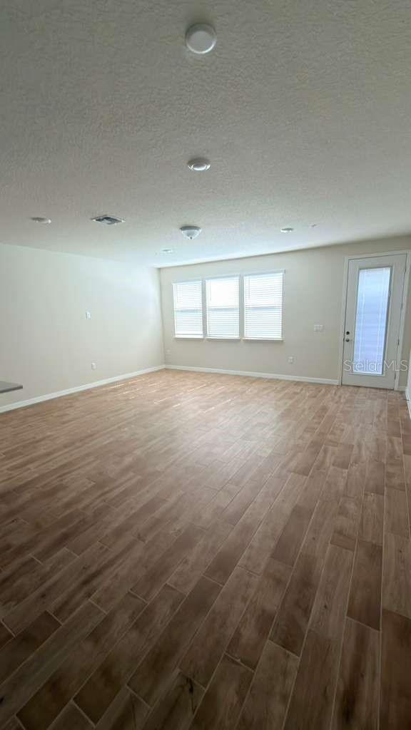 Image 7 of 28 For 4564 Maple Waltz Alley