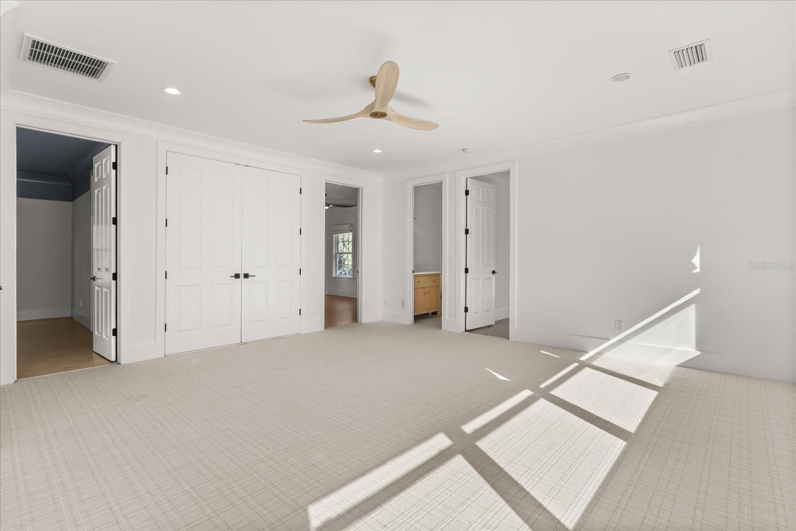 Image 29 of 49 For 948 Poinciana Lane