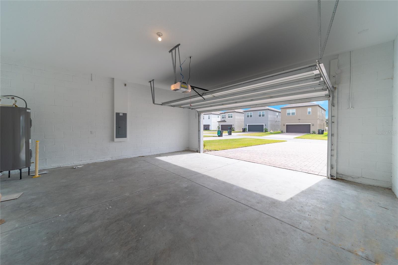 Image 9 of 21 For 1524 Astoria Arbor Lane