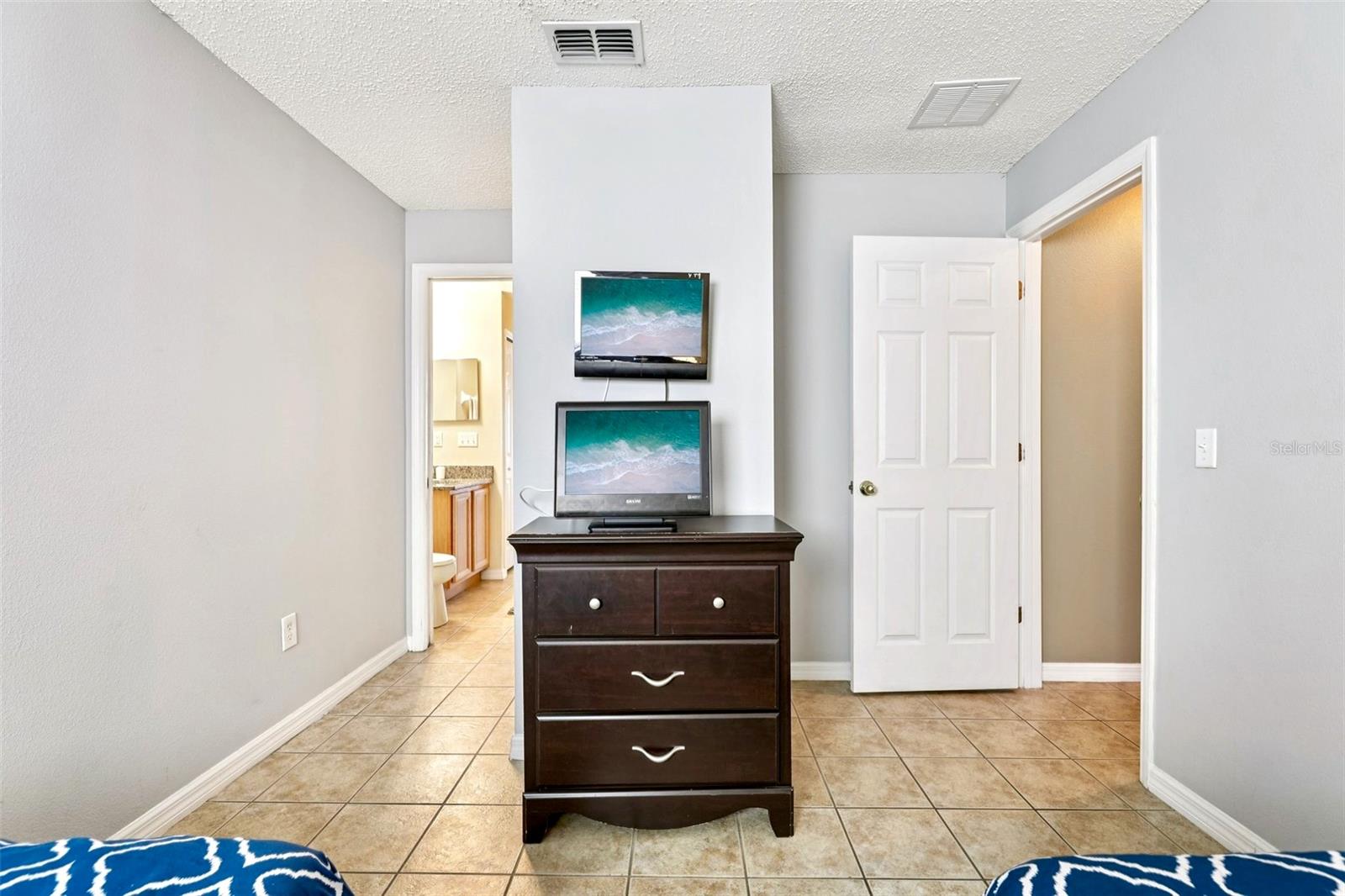 Image 33 of 45 For 151 Hideaway Beach Lane