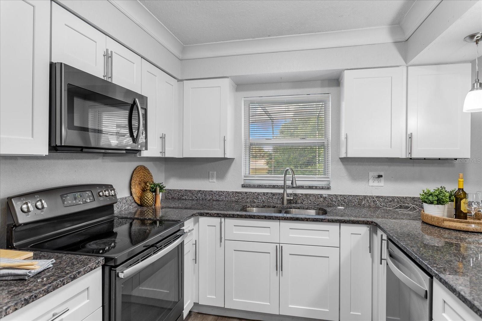 Image 11 of 35 For 1250 Indian Rock Court