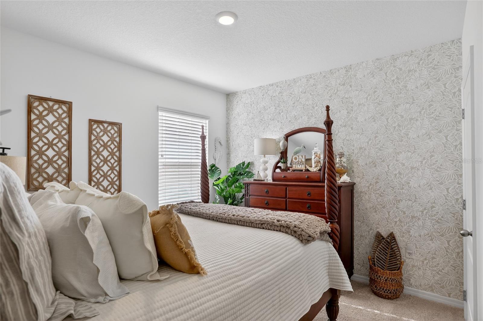 Image 9 of 54 For 5211 Mahogany Drive