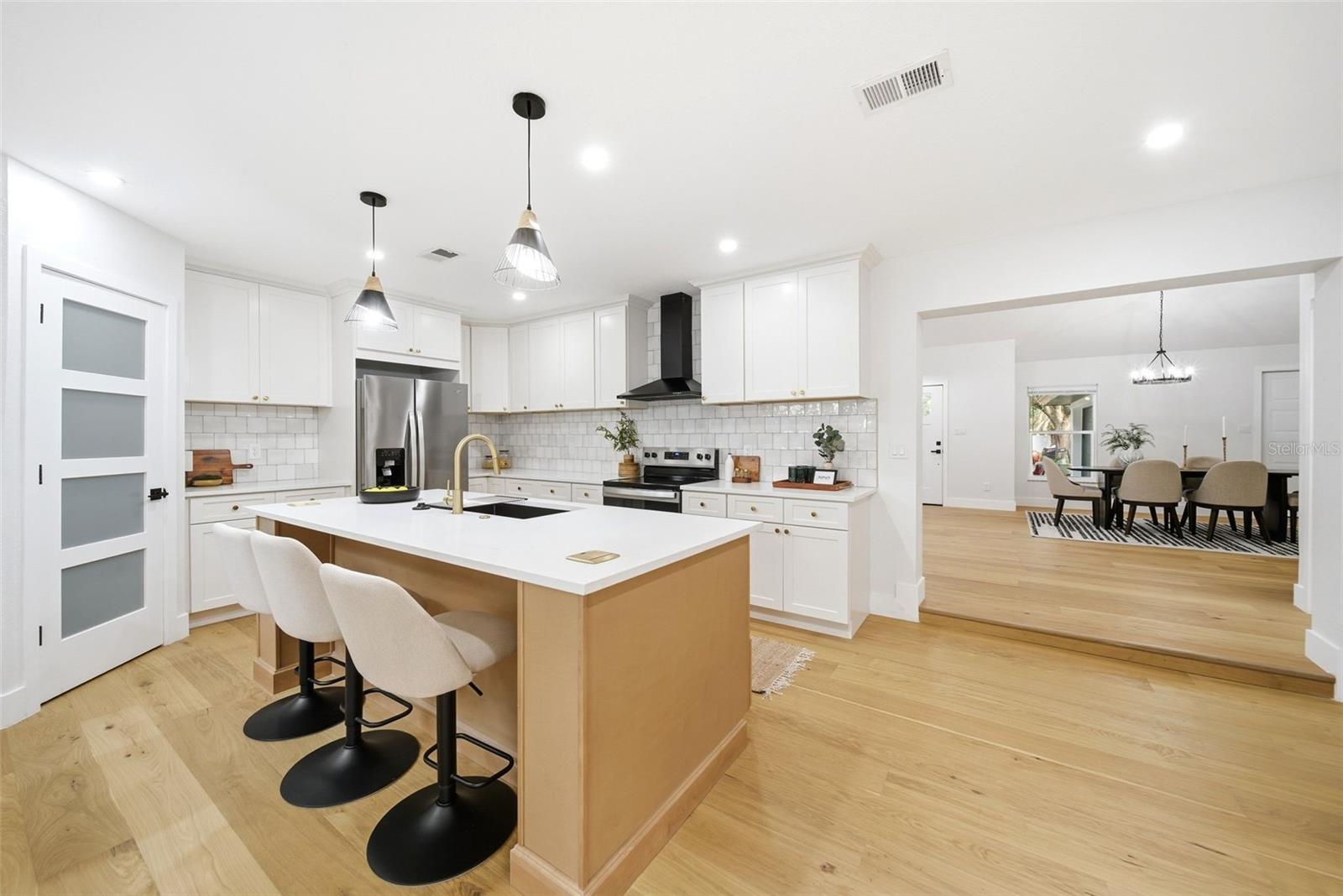 Image 2 of 28 For 1317 Medinah Court