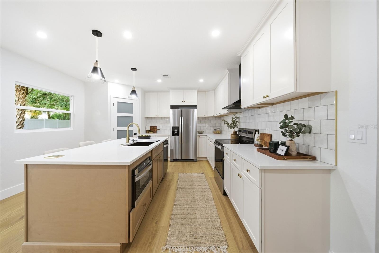 Image 4 of 28 For 1317 Medinah Court