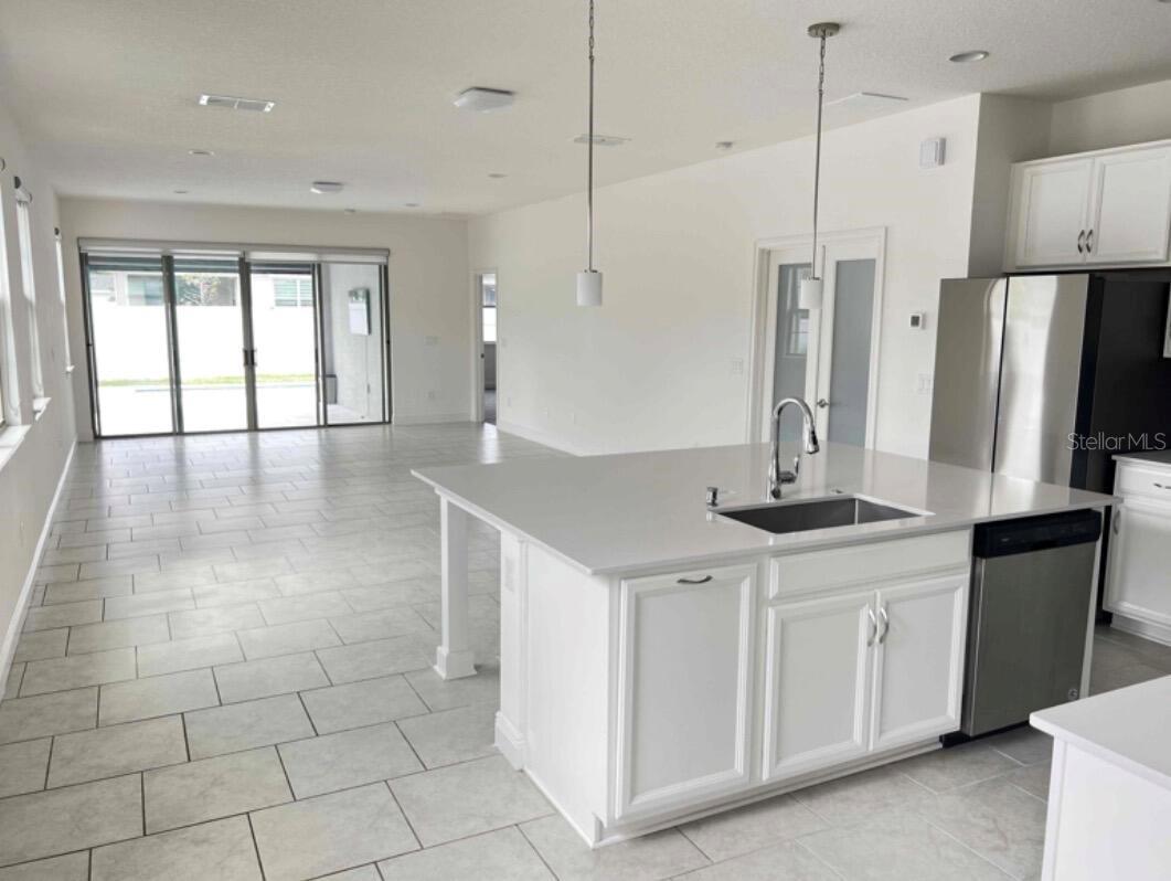 Image 4 of 21 For 3201 Crispin Circle