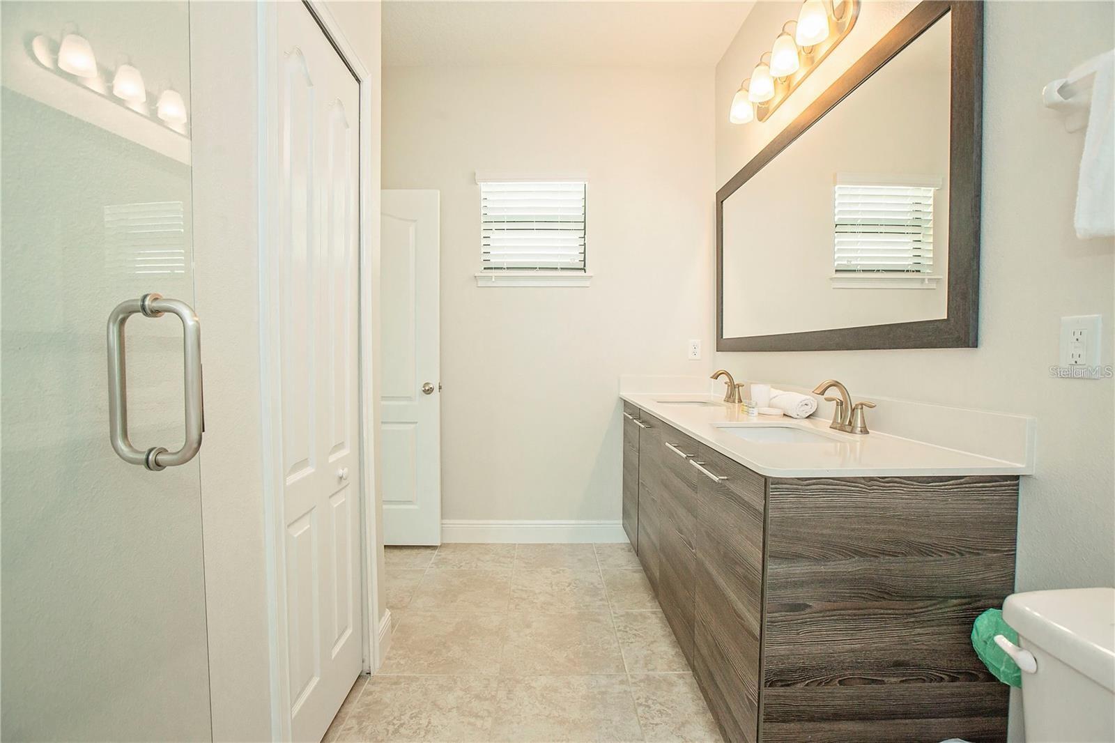 Image 32 of 61 For 181 Mitchell S Manor