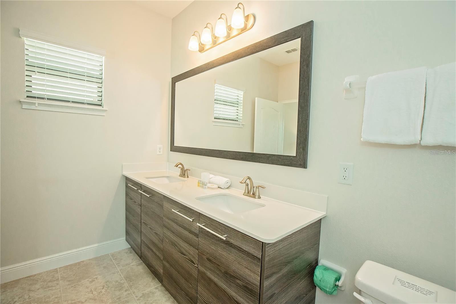 Image 33 of 61 For 181 Mitchell S Manor