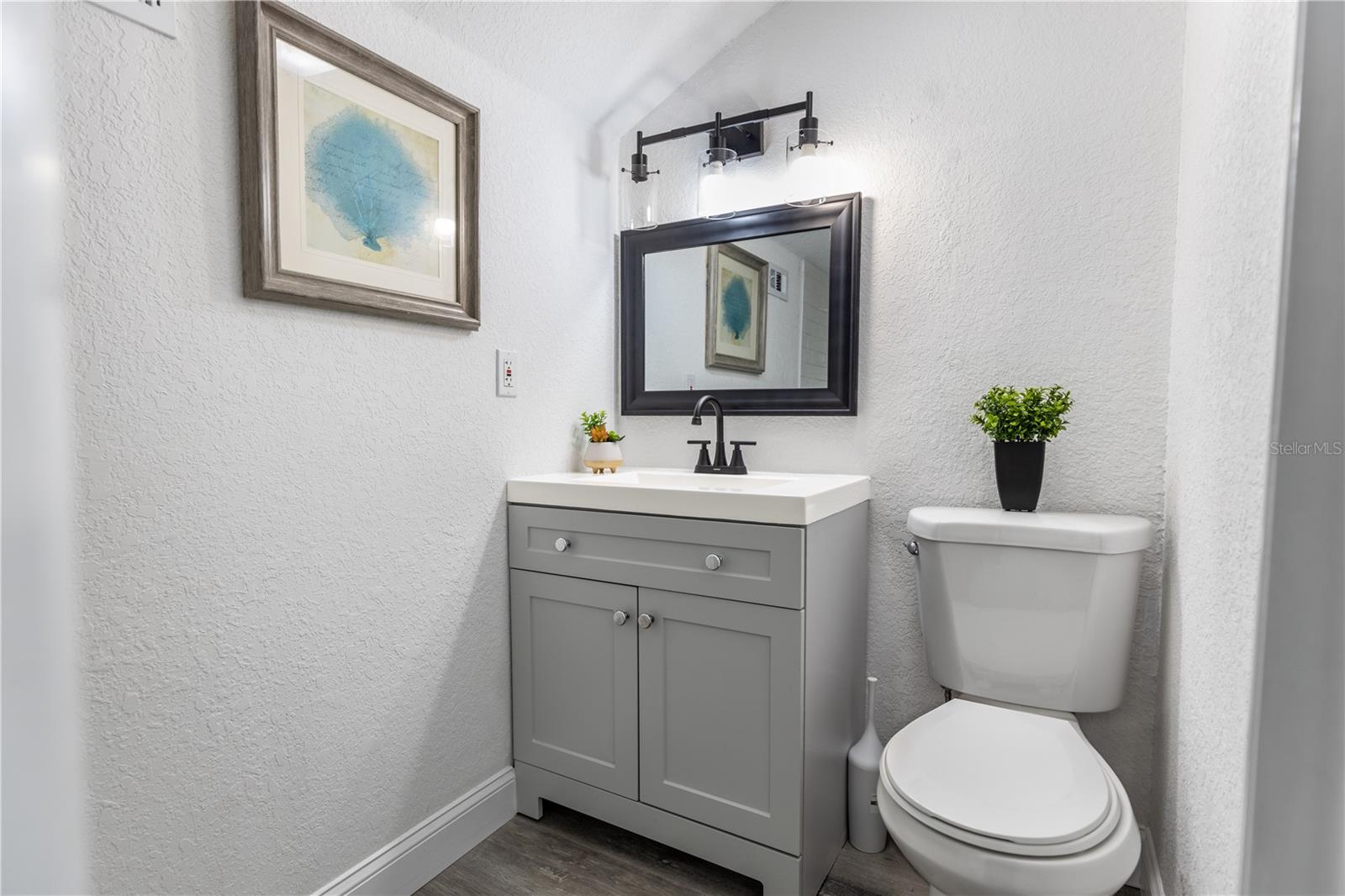 Image 13 of 18 For 1102 Voorhis Avenue