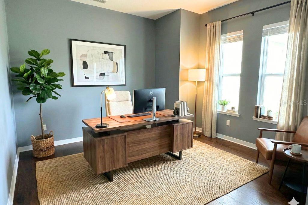 Image 3 of 36 For 2702 Scarborough Court