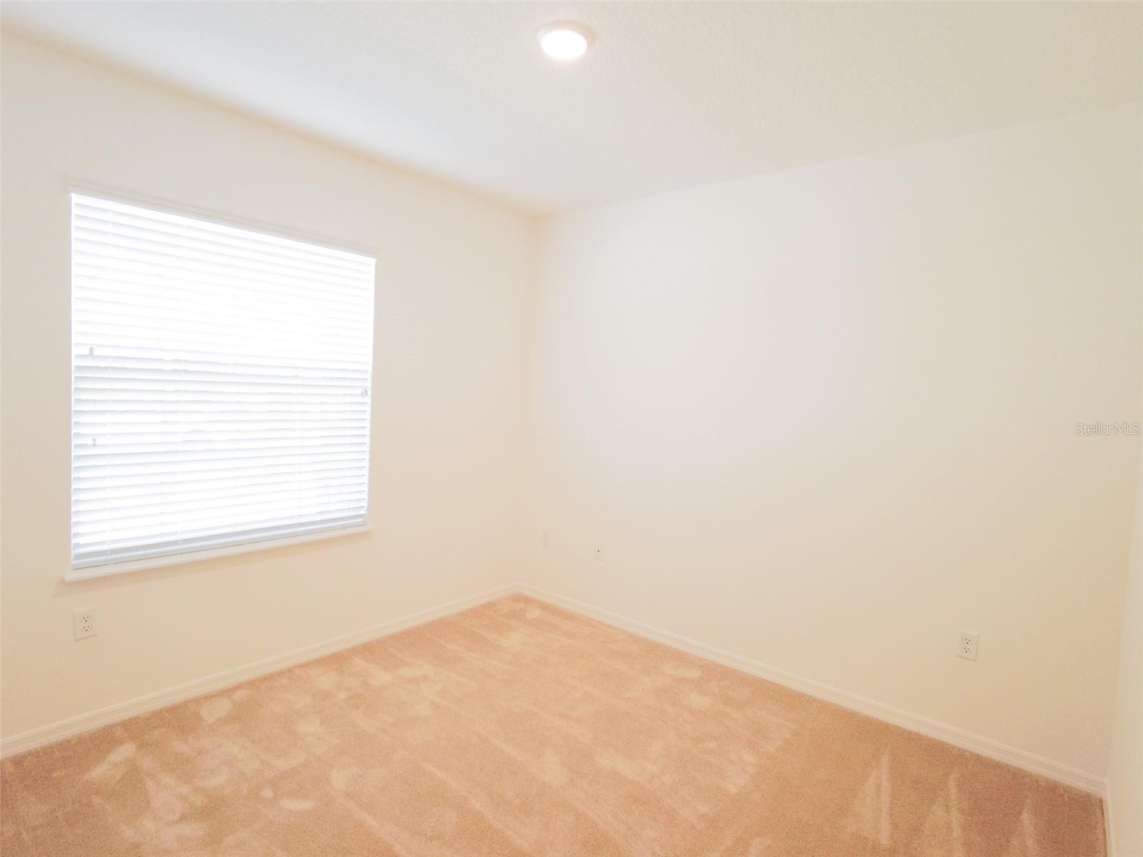 Image 14 of 16 For 423 Taft Drive