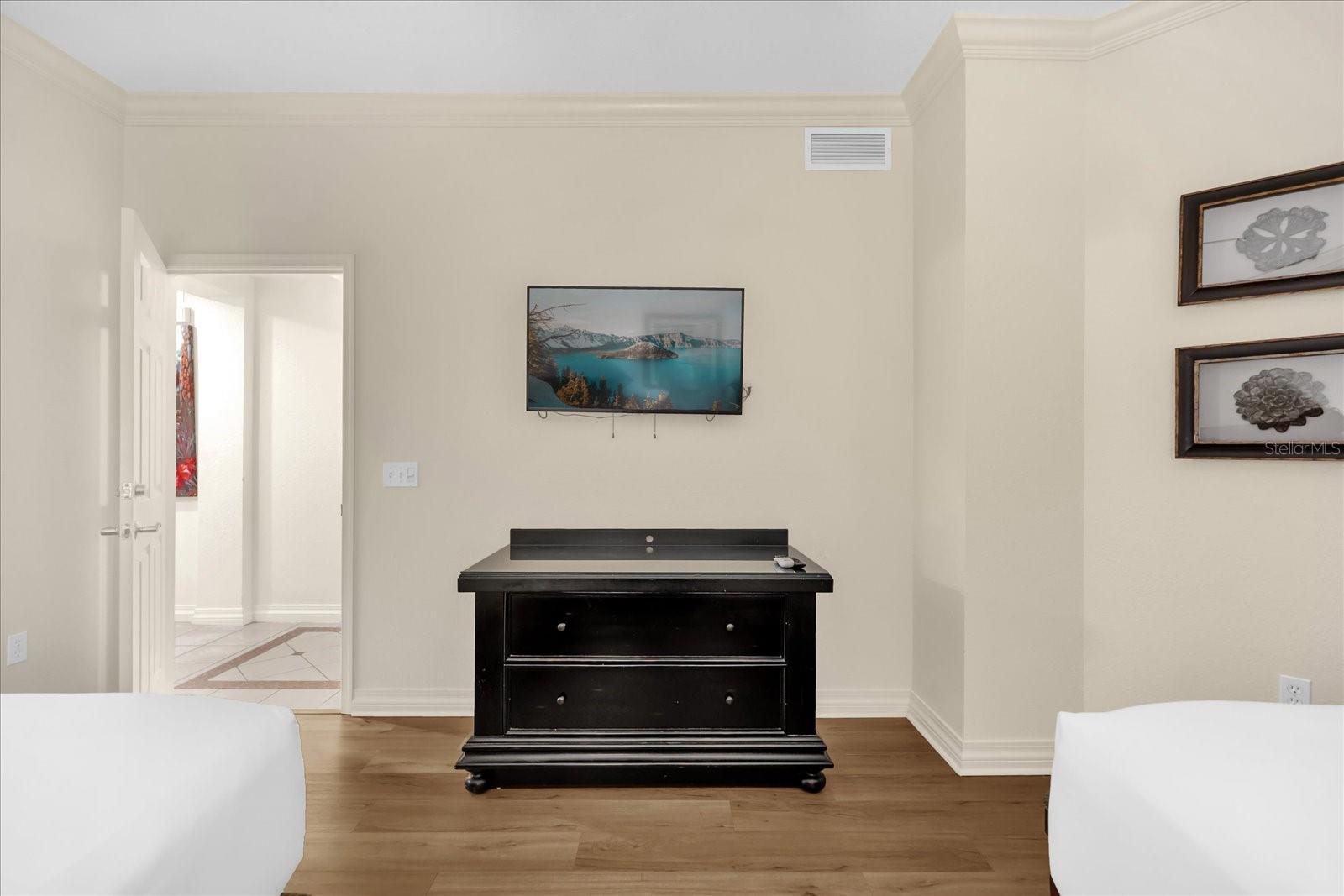 Image 17 of 39 For 7662 Whisper Way 103