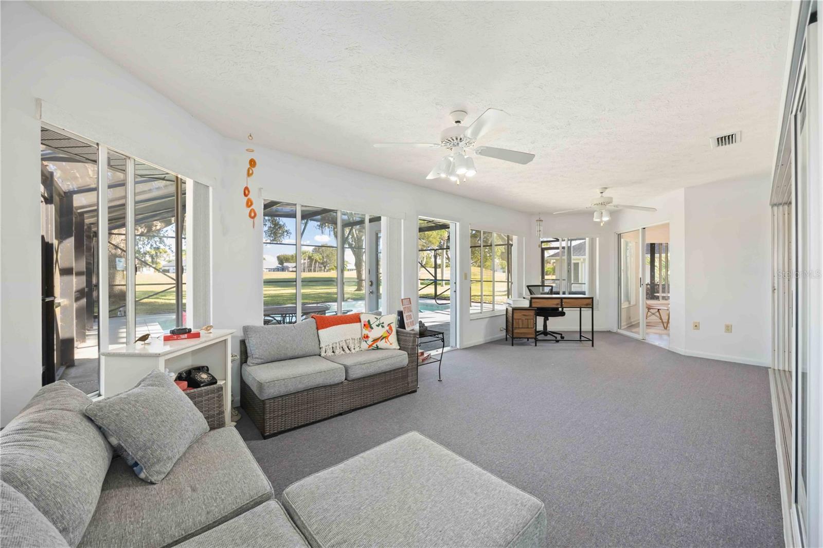 Image 13 of 46 For 2926 Meadowood Lane